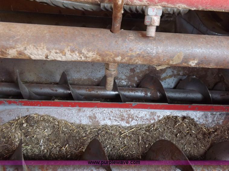 image for item I7748 1984 Case IH 1480 combine