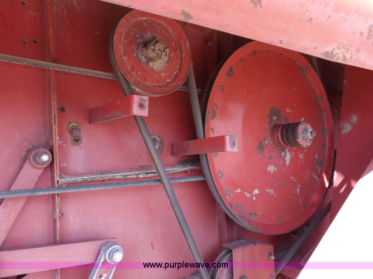 image for item I7748 1984 Case IH 1480 combine