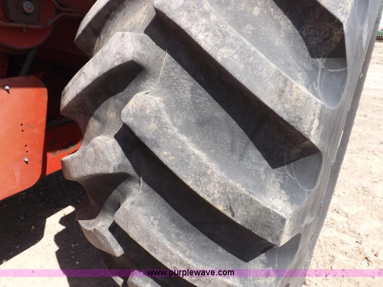 image for item I7748 1984 Case IH 1480 combine