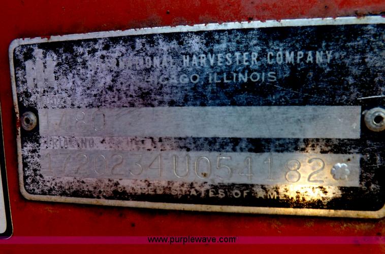 image for item I7748 1984 Case IH 1480 combine