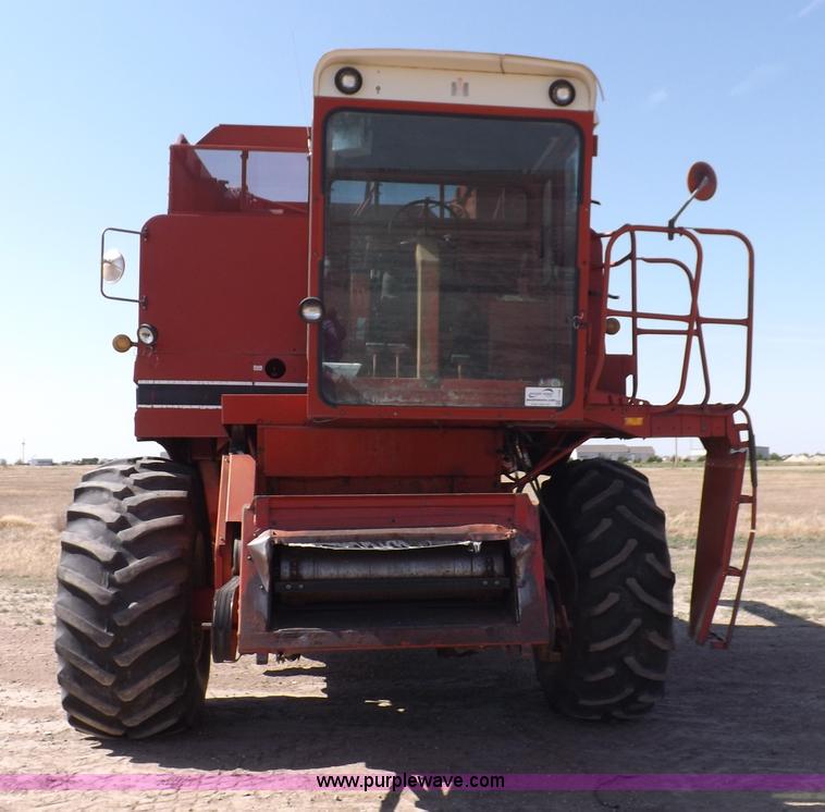 image for item I7749 1979 Case IH 1480 combine