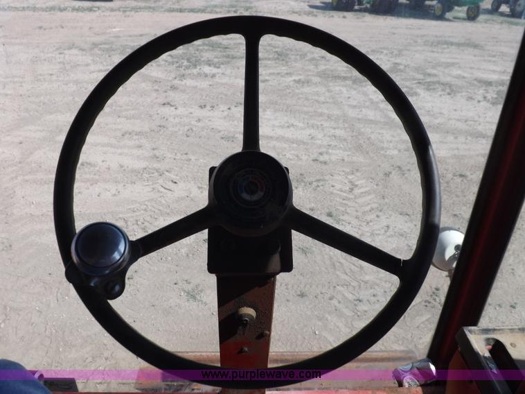 image for item I7749 1979 Case IH 1480 combine