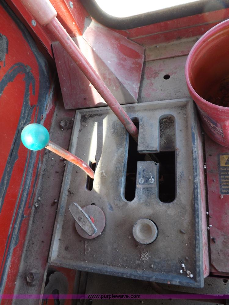 image for item I7749 1979 Case IH 1480 combine