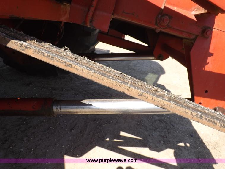 image for item I7749 1979 Case IH 1480 combine