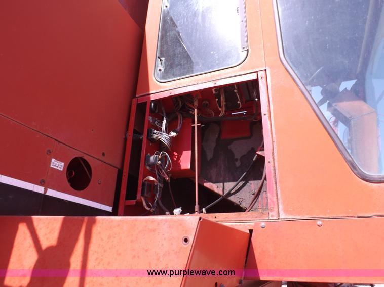 image for item I7749 1979 Case IH 1480 combine