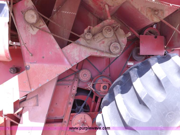 image for item I7749 1979 Case IH 1480 combine