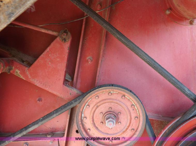 image for item I7749 1979 Case IH 1480 combine