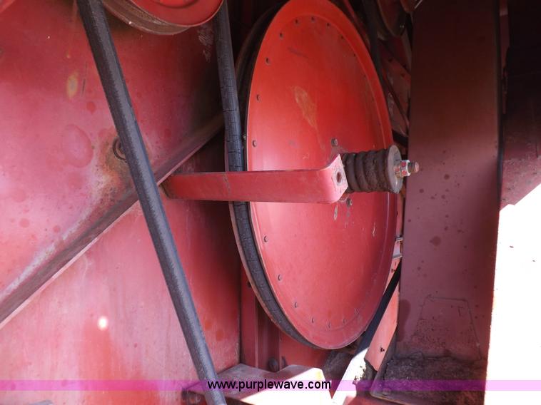 image for item I7749 1979 Case IH 1480 combine