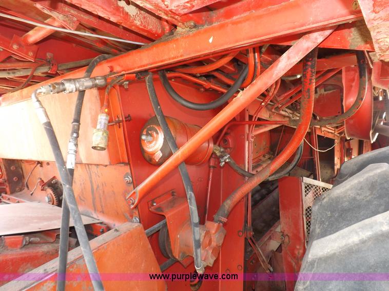 image for item I7749 1979 Case IH 1480 combine