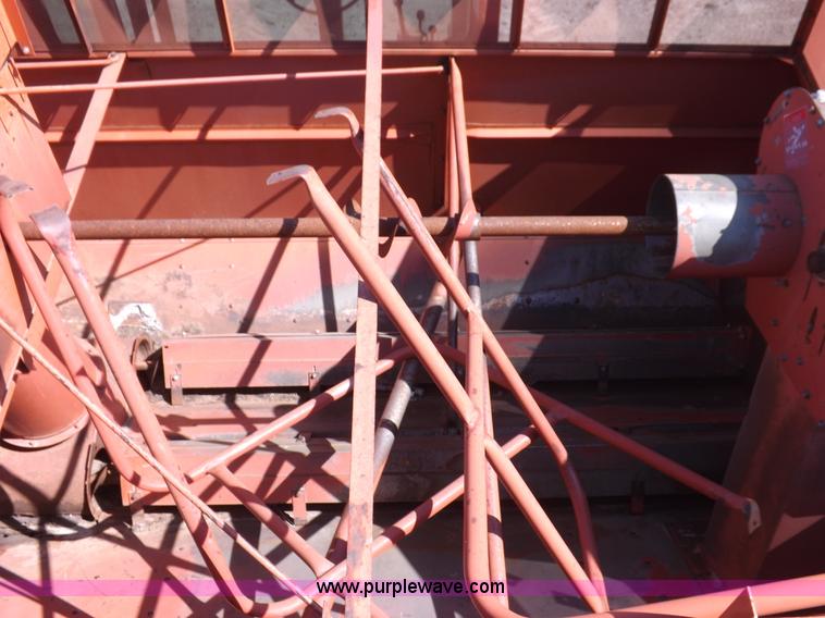 image for item I7749 1979 Case IH 1480 combine