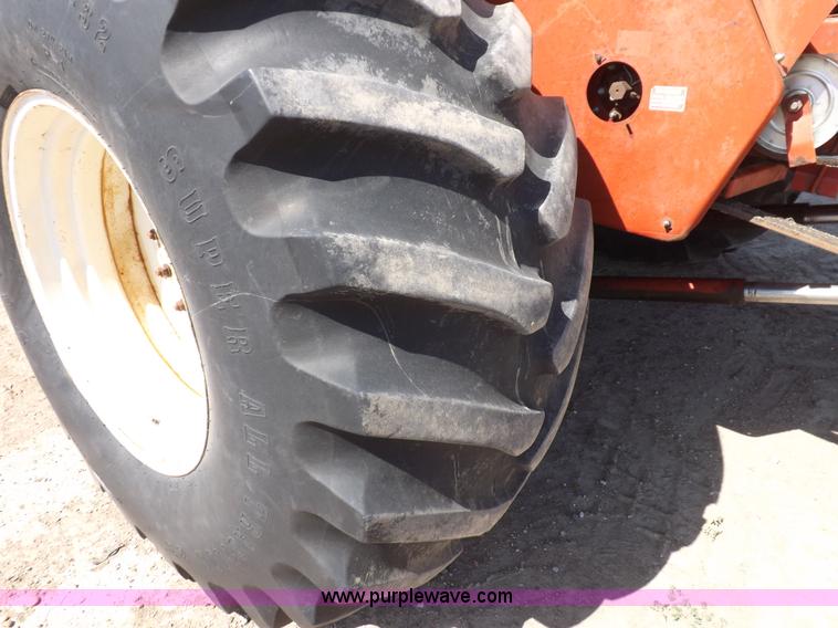 image for item I7749 1979 Case IH 1480 combine