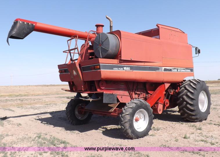 image for item I7750 1992 Case IH 1680 Axial-Flow 222BC combine