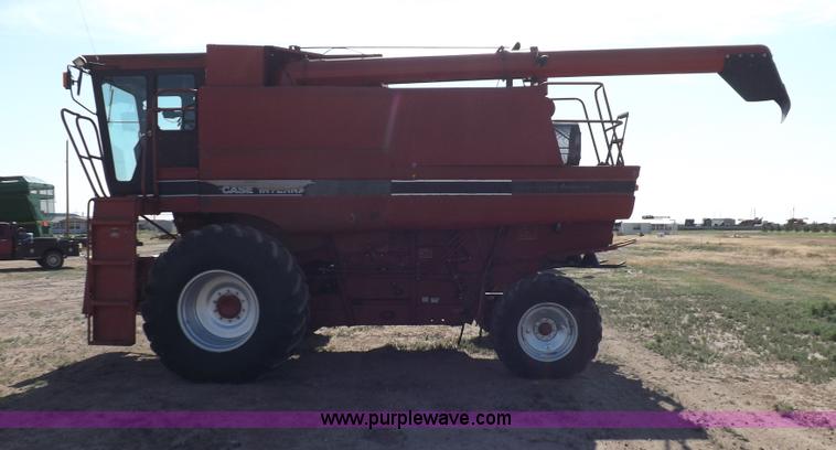 image for item I7750 1992 Case IH 1680 Axial-Flow 222BC combine
