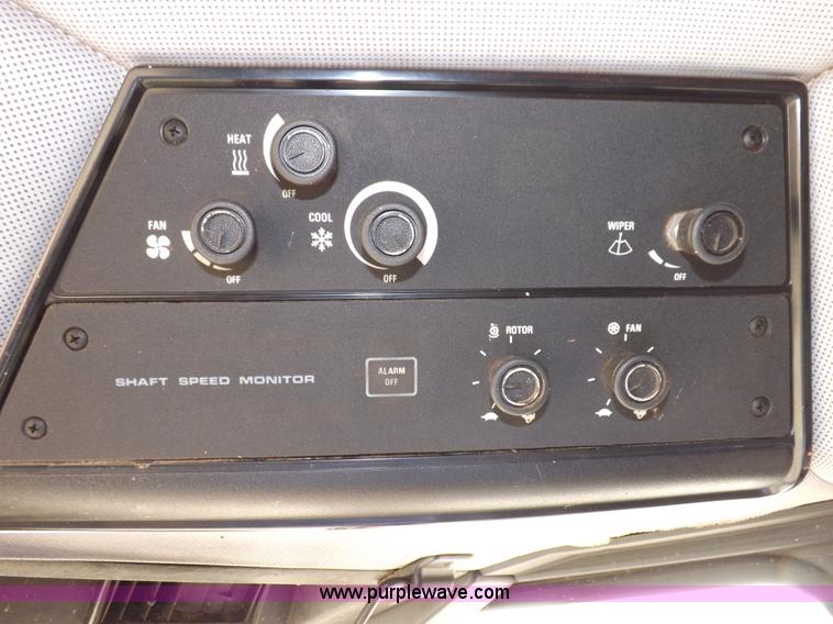 image for item I7750 1992 Case IH 1680 Axial-Flow 222BC combine