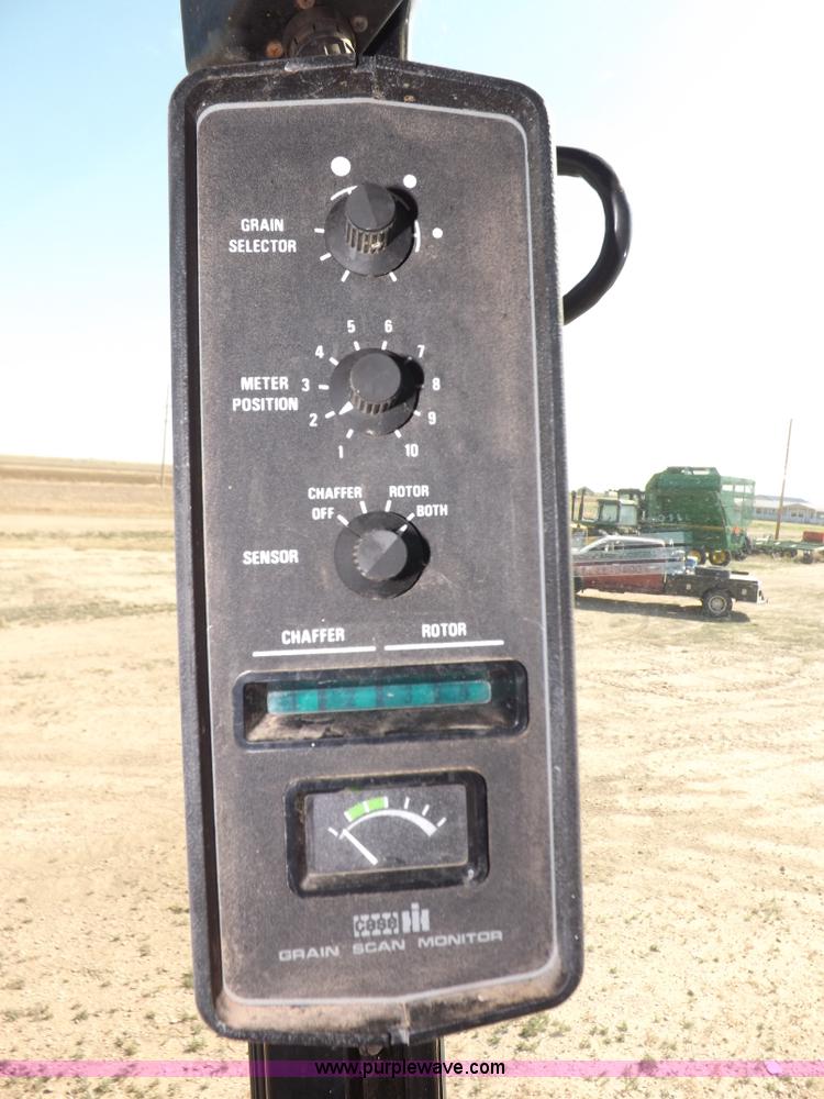 image for item I7750 1992 Case IH 1680 Axial-Flow 222BC combine