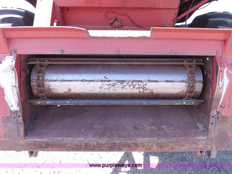 image for item I7750 1992 Case IH 1680 Axial-Flow 222BC combine