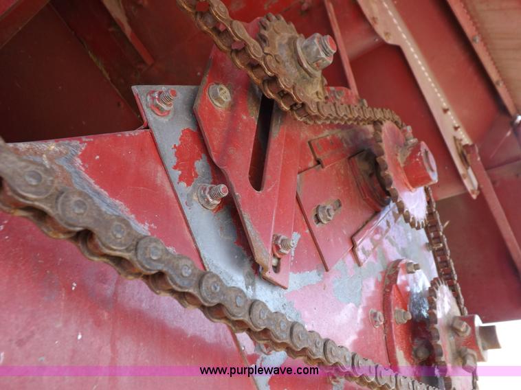 image for item I7750 1992 Case IH 1680 Axial-Flow 222BC combine