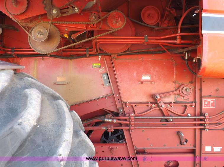 image for item I7750 1992 Case IH 1680 Axial-Flow 222BC combine