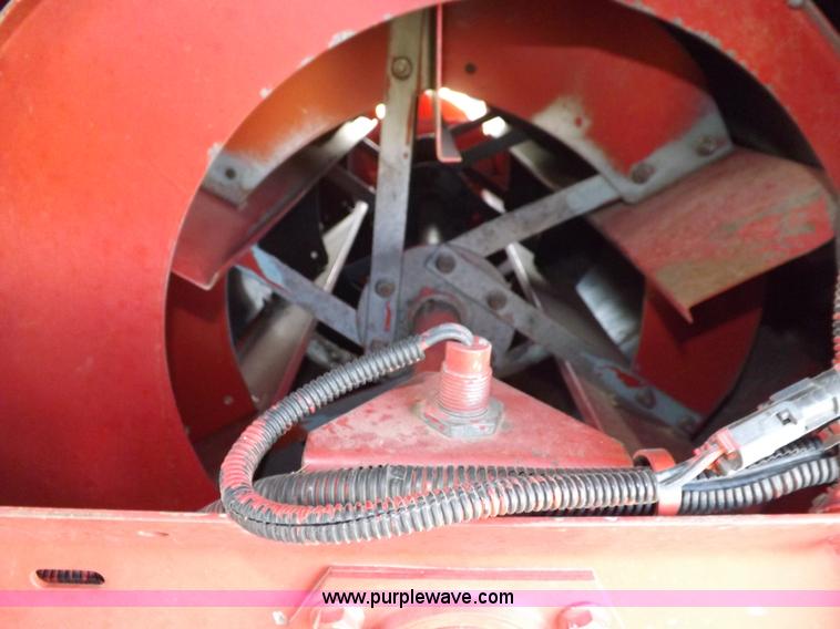 image for item I7750 1992 Case IH 1680 Axial-Flow 222BC combine