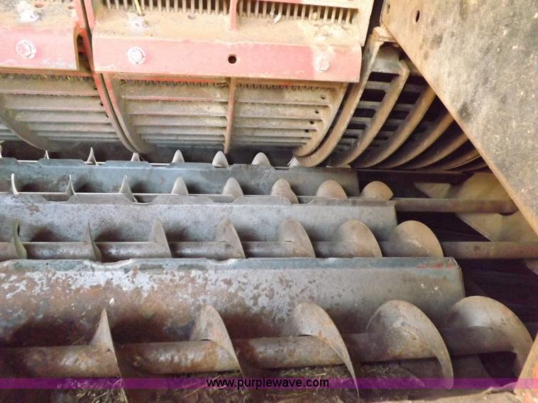 image for item I7750 1992 Case IH 1680 Axial-Flow 222BC combine