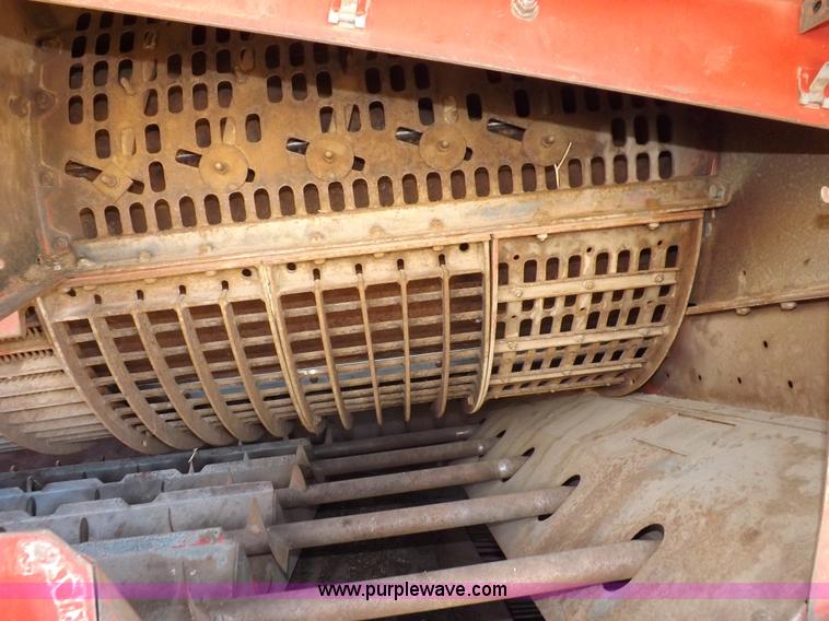 image for item I7750 1992 Case IH 1680 Axial-Flow 222BC combine