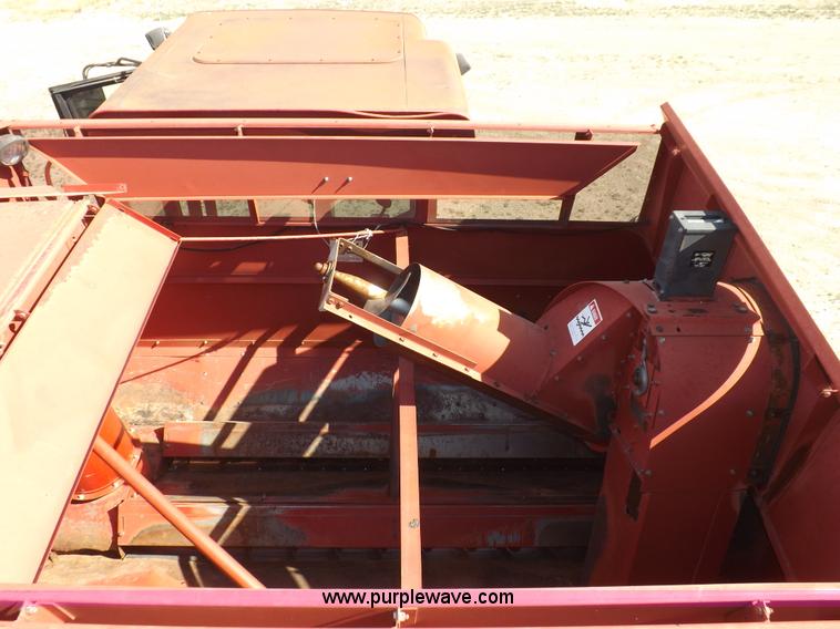 image for item I7750 1992 Case IH 1680 Axial-Flow 222BC combine