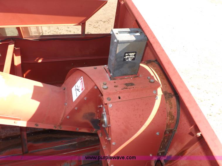 image for item I7750 1992 Case IH 1680 Axial-Flow 222BC combine