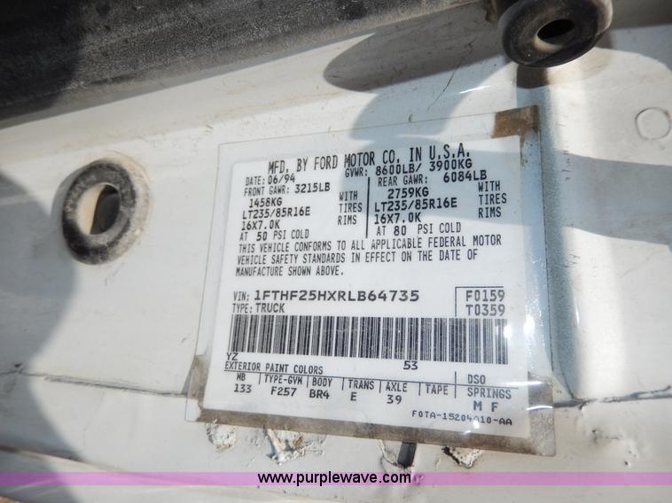 image for item AA9327 1994 Ford F250 XL pickup truck