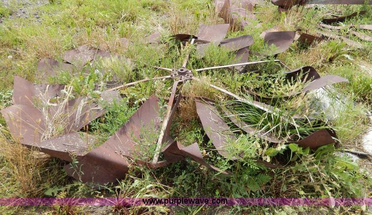 image for item AA9328 (3) windmill towers