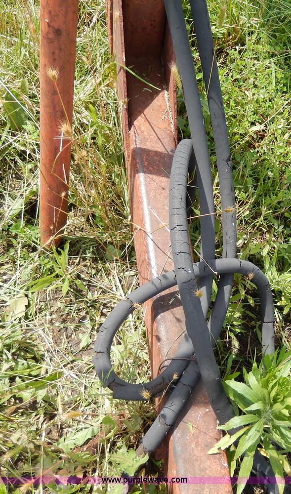 image for item AA9333 Massey-Ferguson 95 tractor loader