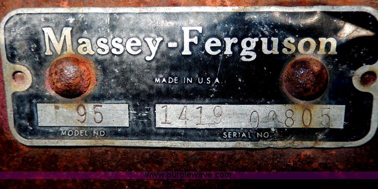 image for item AA9333 Massey-Ferguson 95 tractor loader