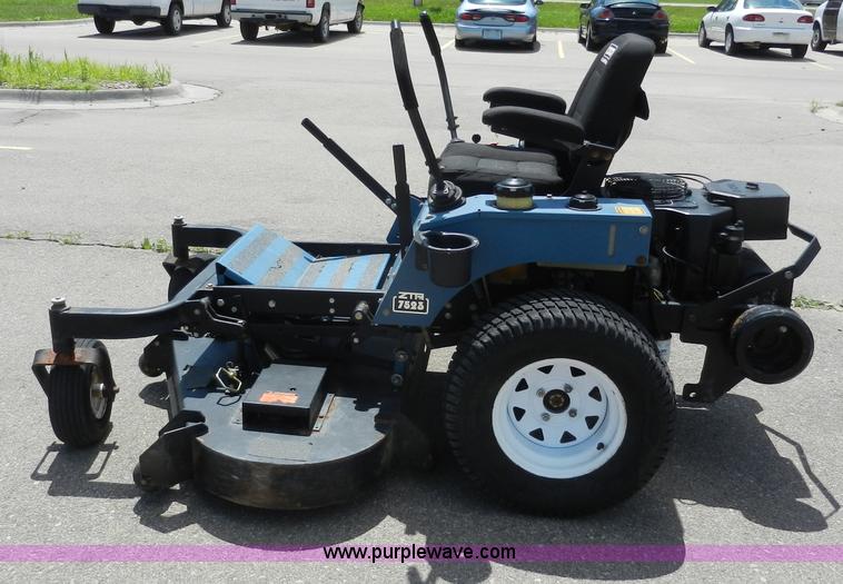 image for item AA9337 Dixon 7523 ZTR lawn mower