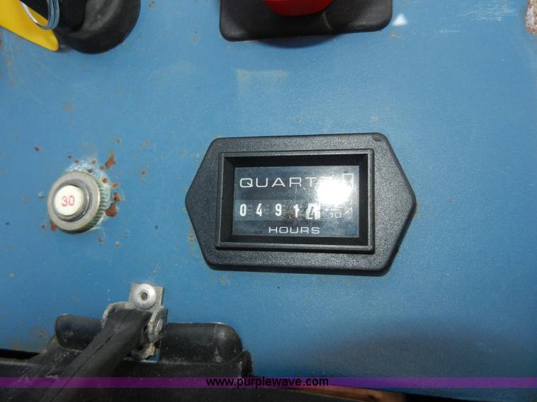 image for item AA9337 Dixon 7523 ZTR lawn mower