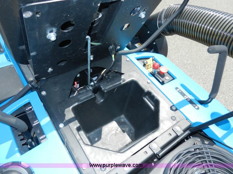 image for item AA9338 Dixon 4518 ZTR lawn mower