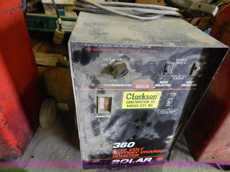 image for item AC9482 (4) battery chargers