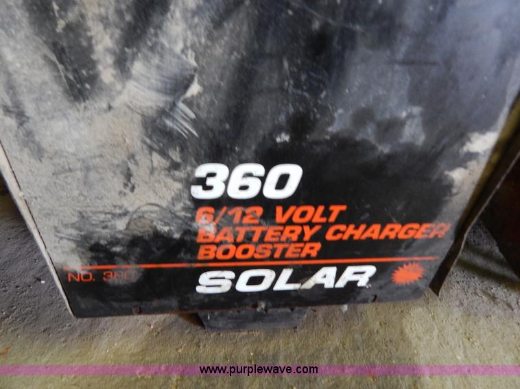 image for item AC9482 (4) battery chargers