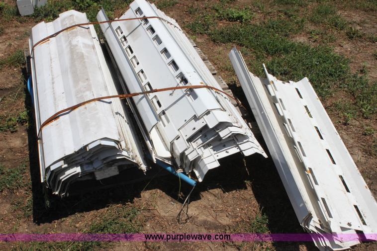 image for item AE9193 (52) fluorescent light fixtures