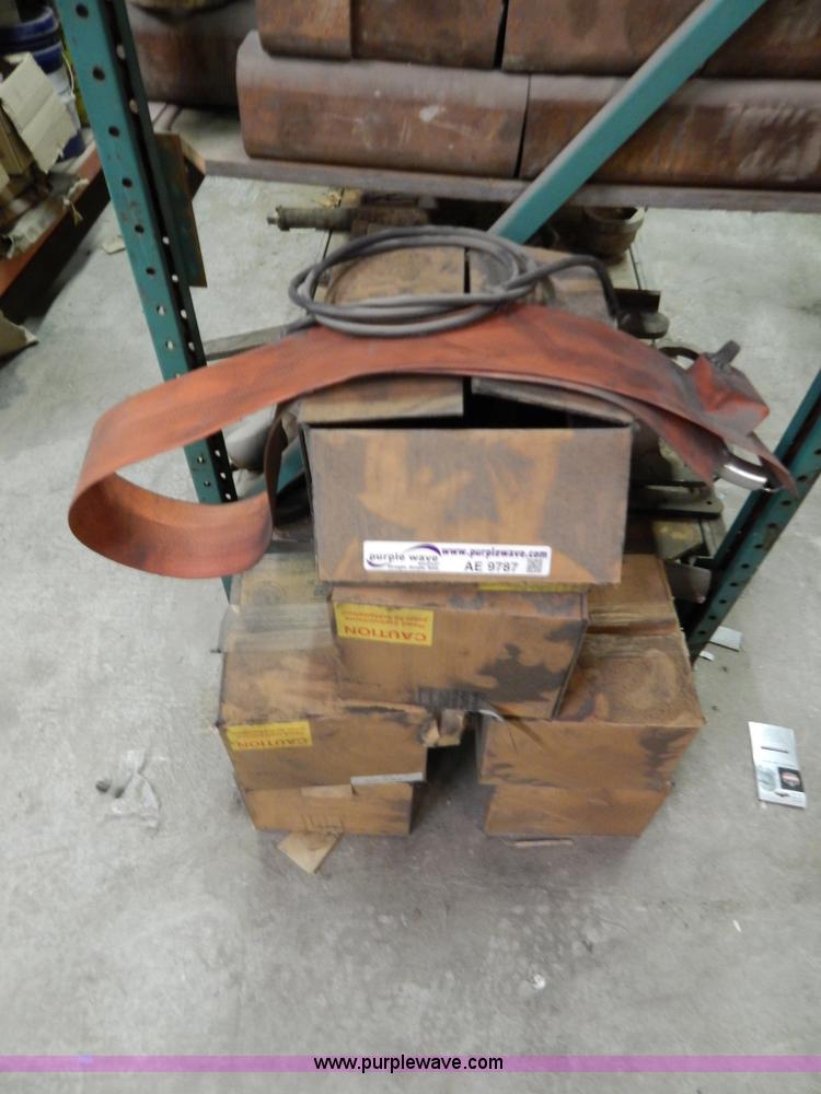 image for item AE9787 (6) 55 gallon drum heaters