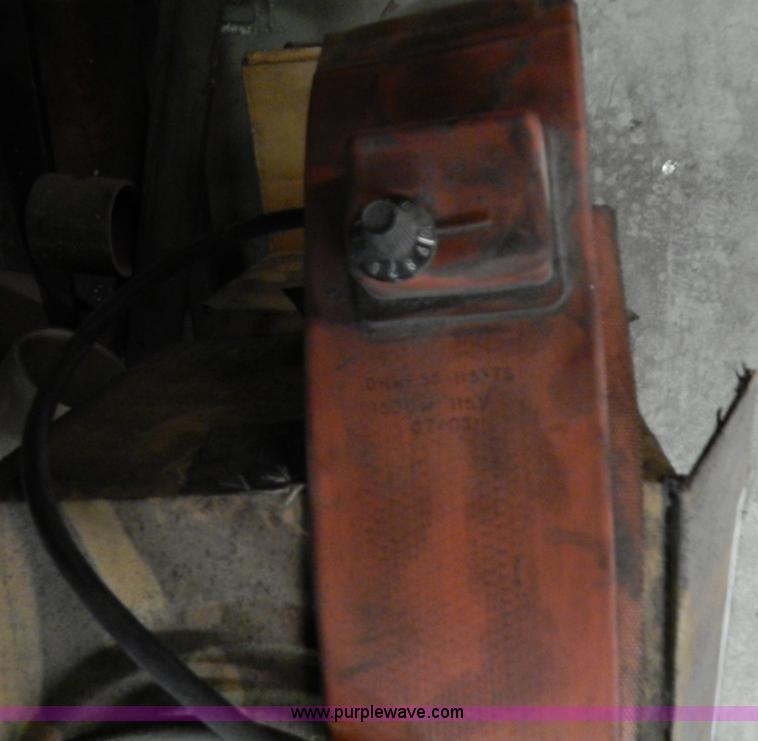 image for item AE9787 (6) 55 gallon drum heaters