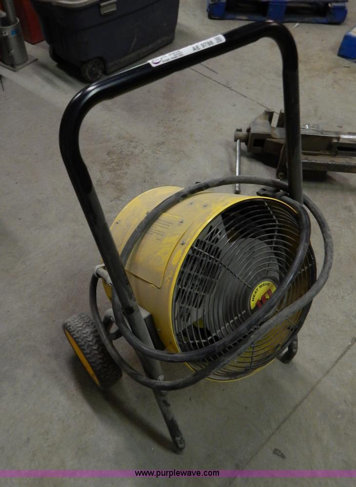 image for item AE9788 Fostoria electric heater