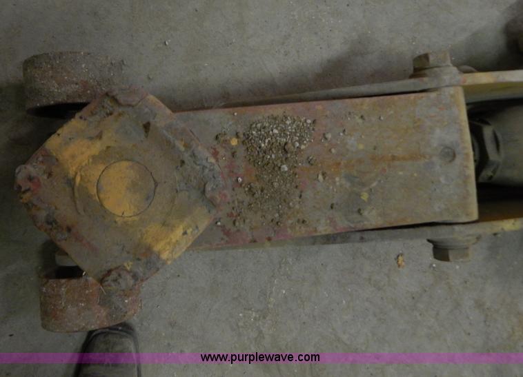 image for item AE9789 Floor jack