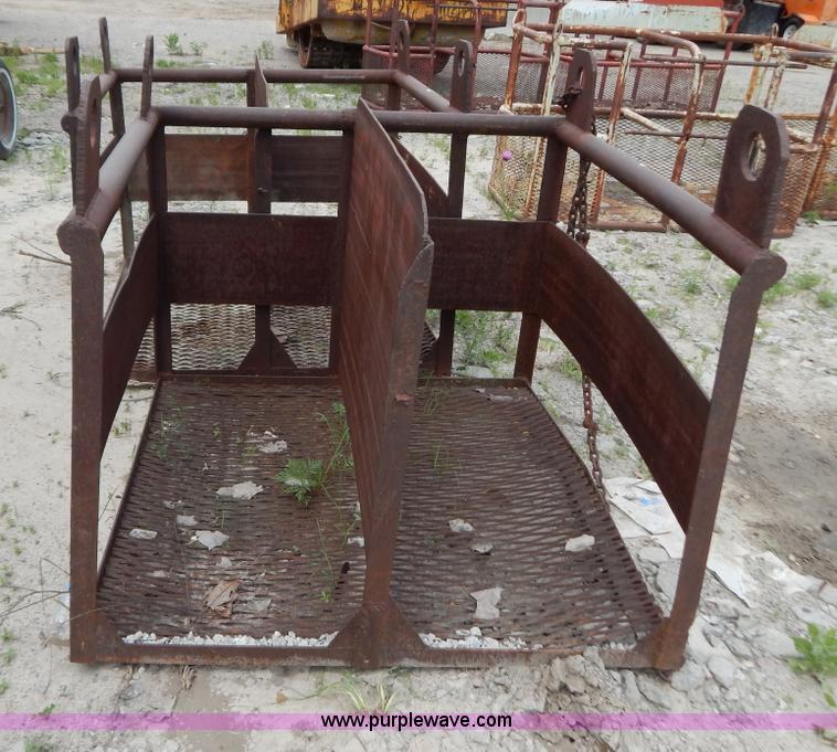image for item AE9791 (2) oxygen acetylene storage racks
