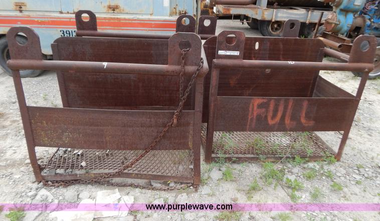 image for item AE9791 (2) oxygen acetylene storage racks