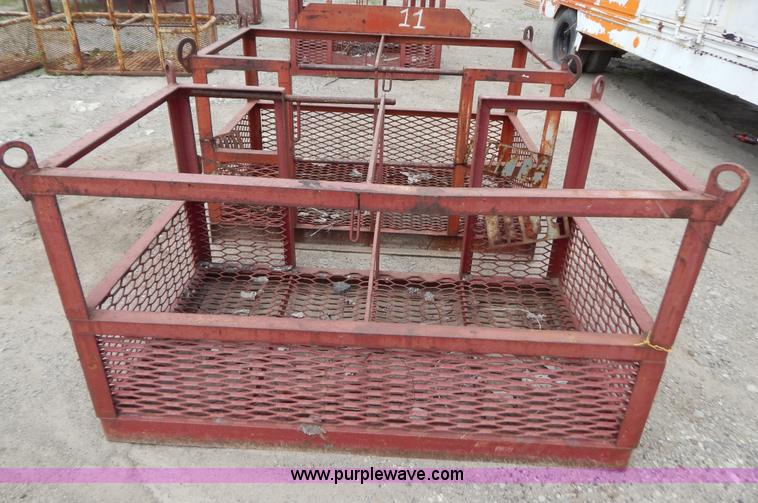 image for item AE9792 (2) oxygen acetylene storage racks