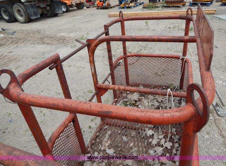 image for item AE9794 (2) oxygen acetylene storage racks