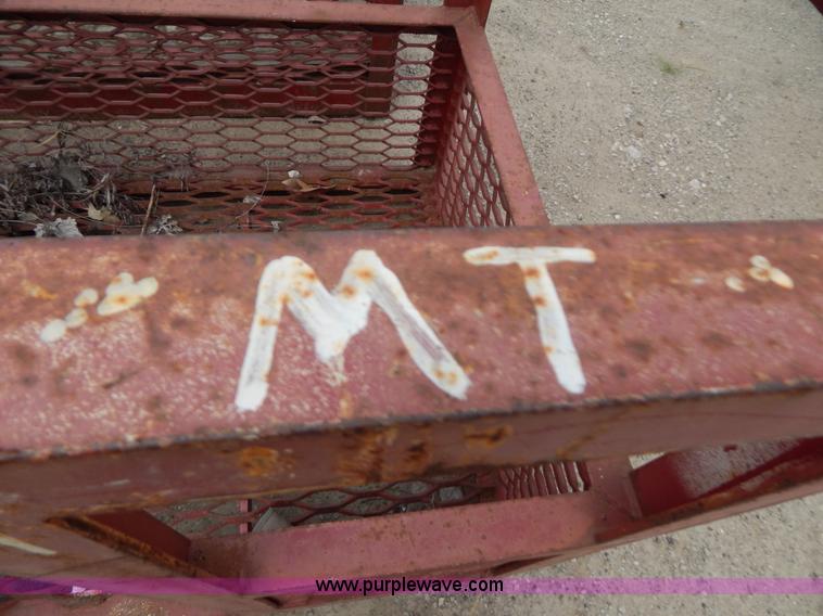 image for item AE9795 (2) oxygen/acetylene storage racks