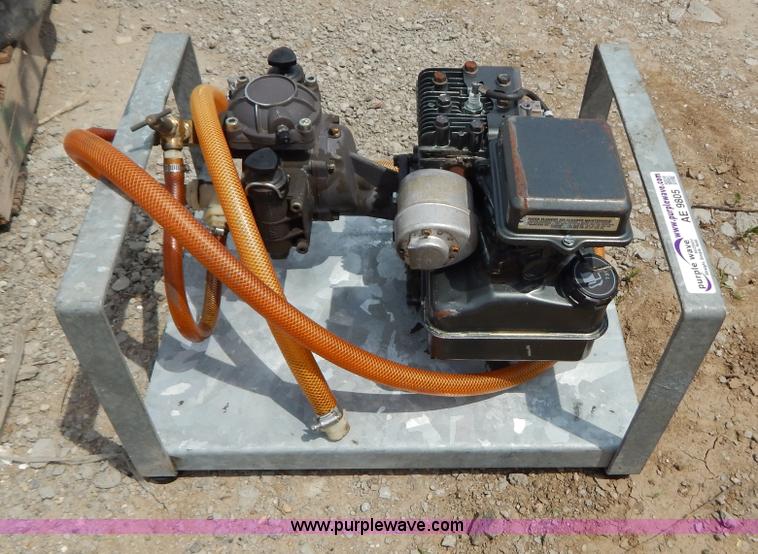 image for item AE9805 Transfer pump
