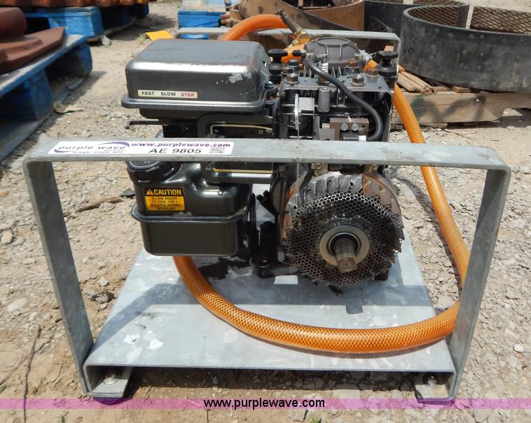 image for item AE9805 Transfer pump