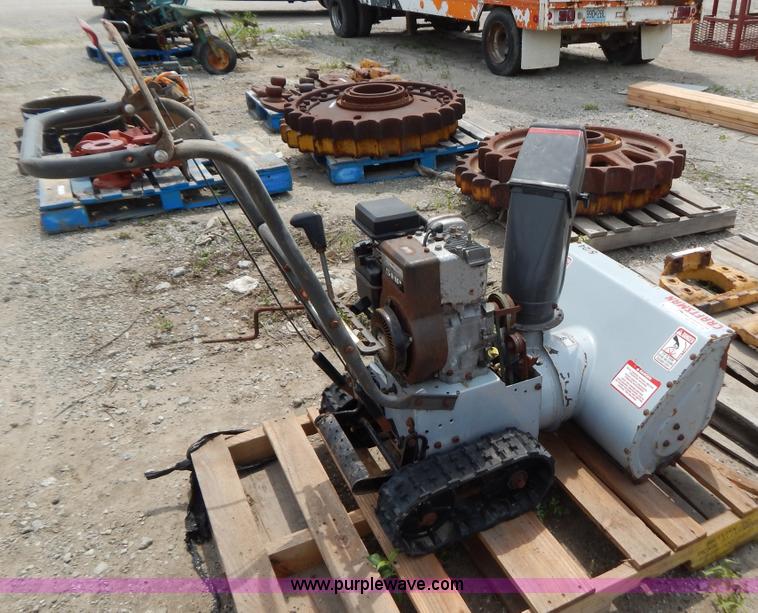 image for item AE9808 Craftsman snow blower