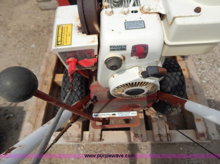 image for item AE9812 Snapper I922 snow blower